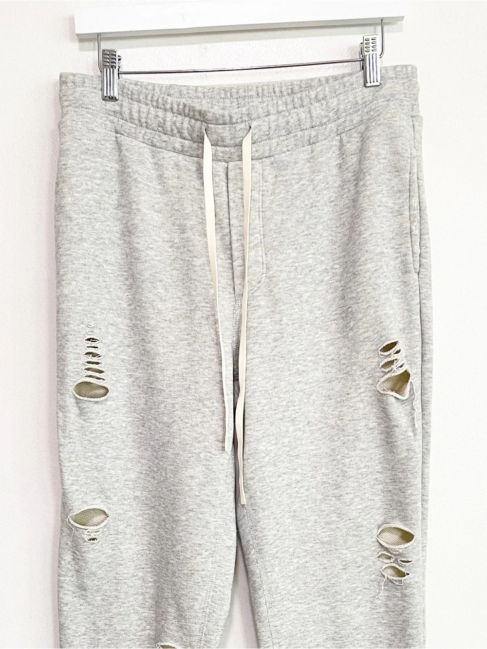 BOGO! ALO Yoga Distressed Ripped Sweatpants Heather Gray Size Large